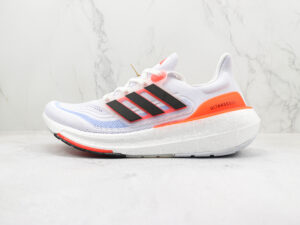 Tênis Adidas Ultraboots light 22 – branco e laranja