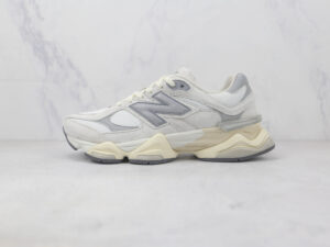 New Balance 9060 – Off White